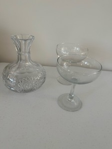 lot 56 image: Vintage Crystal Wine Decanter and Wine Glasses 3pcs