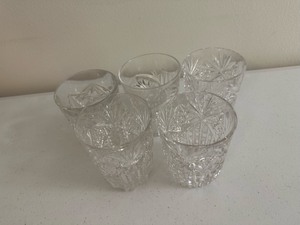 lot 80 image: 5x Crystal Cups