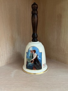 lot 67 image: Vintage Norman Rockwell On Top Of The World 1986 Annual Edition of 5000 Bell by Gorham Fine China