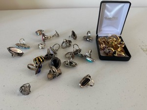 lot 109 image: Huge Lot of Vintage Rings