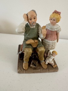 lot 158 image: Vintage 1980s Norman Rockwell Porcelain Figurines The Shoemaker
