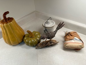 lot 229 image: Misc Holiday Decorations