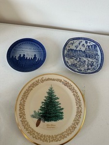 lot 245 image: Misc Collectors Plates