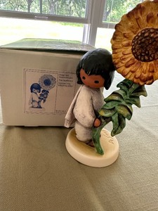 lot 211 image: RARE Vintage Limited Edition DeGrazia Goebel Figurine in Original Packaging The Sunflower Valued at $200