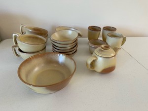 lot 141 image: FRANKOMA POTTERY Soup Bowls Dishes Mugs and Tea Pot (GN 6J C2 BP C12 5XS 4SC 4X)