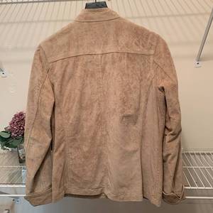 lot 51 image: Eddie Bauer Womens Suede Jacket