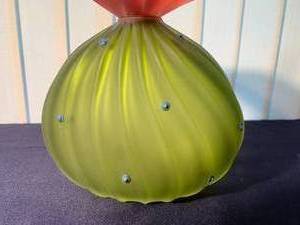lot 120 image: Botanical Green Ribbed Urchin Vase with Pistil Stopper