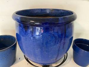 lot 34 image: Blue Pottery