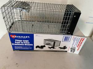 lot 48 image: Havaheart  Live Trap
