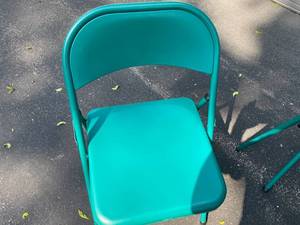 lot 49 image: Meco Card Table and 4 chairs