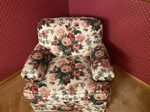 lot 74 image: Chair and Ottoman