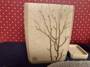 lot 86 image: Bathroom Accessories
