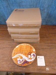 lot 8 image: 28 Inspirada Dreams Plates