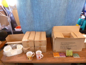 lot 11 image: Coasters, Coffee Cups, Caddy