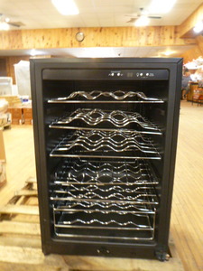 lot 21 image: Sears Brands Household Wine Cooler