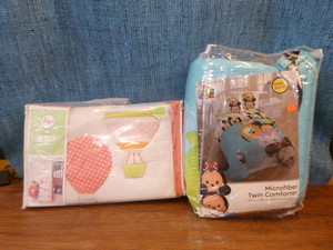 lot 27 image: Nursery Set and Comforter