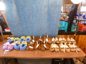 lot 33 image: Slippers and Moccasins