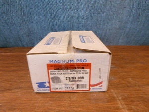 lot 62 image: Box of Magnum Pro 15 Degree Round Head Wire Coil Nails