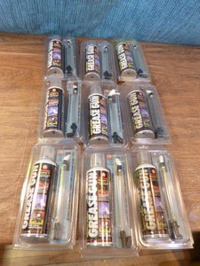 lot 148 image: 9 Texaco Staples 2 Grease Guns