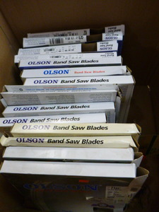 lot 194 image: Box of Assorted Saw Blades