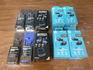lot 224 image: Earbuds (Bluetooth and Wired)
