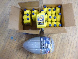 lot 238 image: 18 Bottles of Pennzoil Marine 2-Cycle Outboard Engine Oil