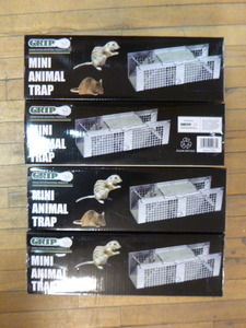lot 260 image: 4 Grip Mini Animal Traps