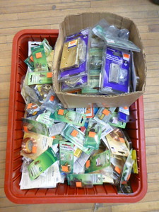 lot 264 image: Lot of Assorted Hardware