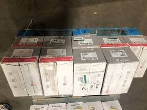 lot 4 image: 9 Boxes of Daltile Restore 3 in. x 12 in. Ceramic Bright White Subway Tile (12 sq. ft.Case)  Customer Returns See Pictures