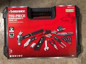 lot 22 image: Husky 110-Piece Homeowners Set  Customer Returns See Pictures