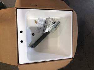 lot 26 image: MUSTEE Utilatub 20 Gallon 23 in. x 25 in. Freestanding LaundryUtility Sink in white   Customer Returns See Pictures