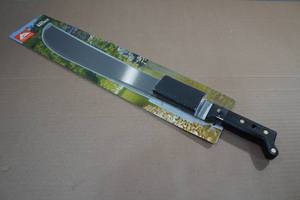 lot 7 image: Ozark Trail 18 Machete