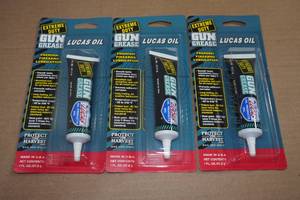 lot 25 image: 3 Lucas Oil Gun Grease
