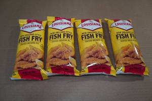lot 38 image: 4 Louisiana New Orleans Style Fish Fry Breading