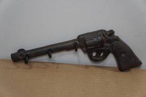 lot 47 image: Cast Iron Revolver CoatKey Rack
