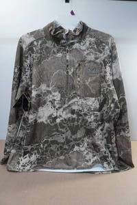 lot 56 image: Realtree Mens 14 Zip Pullover -2XL