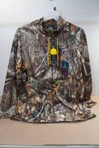 lot 57 image: Realtree Mens Mid-Layer Jacket -2XL