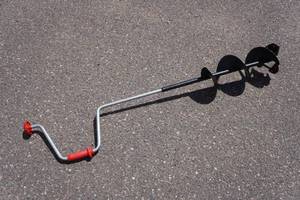 lot 66 image: Strike Master Mora Hand Auger