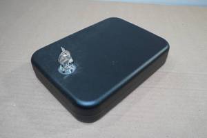 lot 72 image: Gun Lock Box