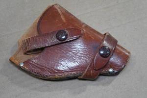 lot 104 image: Brown Leather Gun Holster