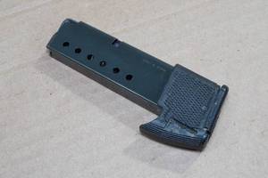lot 2G image: Mec-Gar Magazine for Kel-Tec .32 Auto Pistol with Extension