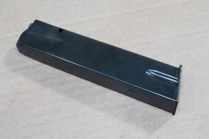 lot 2C image: Metal 9mm Pistol Magazine