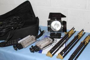 lot 5 image: Lowel Professional Studio Photography Light  Lighting Kit with Lights, Stands, Case & Cables