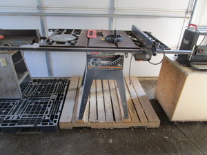 lot 15 image: Craftsman 10 Table Saw