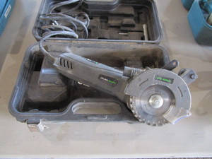 lot 37 image: Dual Blade Saw
