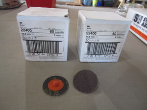 (100) 60 grit 3M Rol Loc Discs