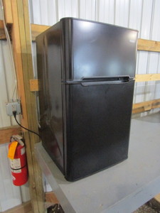 Mini Fridge wFreezer