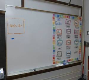 lot 119 image: Magnetic Whiteboard 72x48