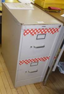 lot 416 image: 2 drawer file cabinet