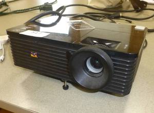 lot 517 image: Viewsonic projector